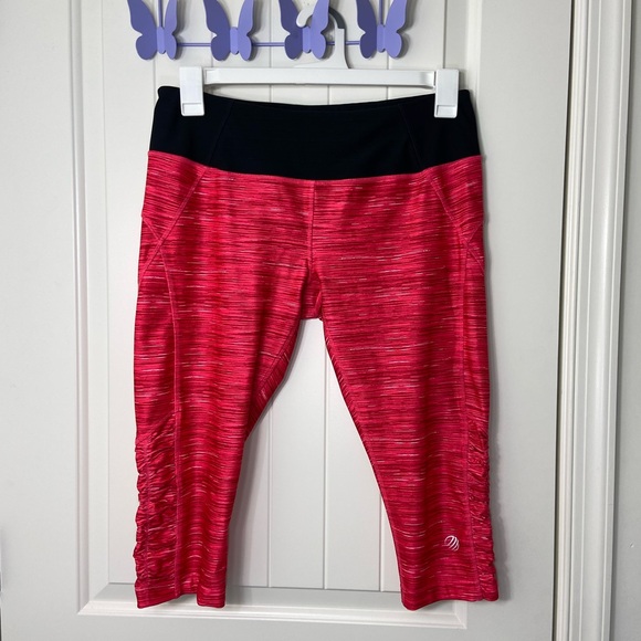 NWOT MPG women’s bright pink cropped stretch‎ active athletic leggings large - Picture 1 of 7